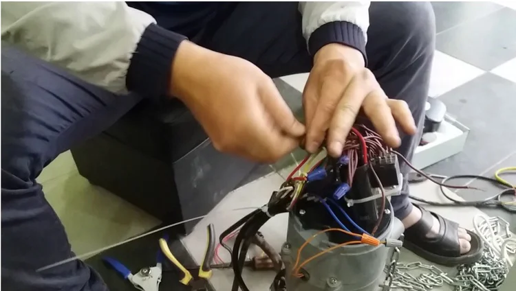 sửa cửa cuốn Bình dương